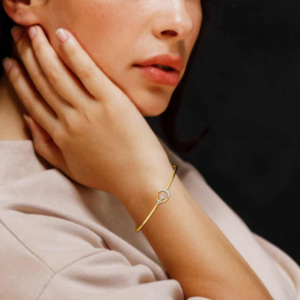 Fiery Flame Gold and Diamond Bracelet