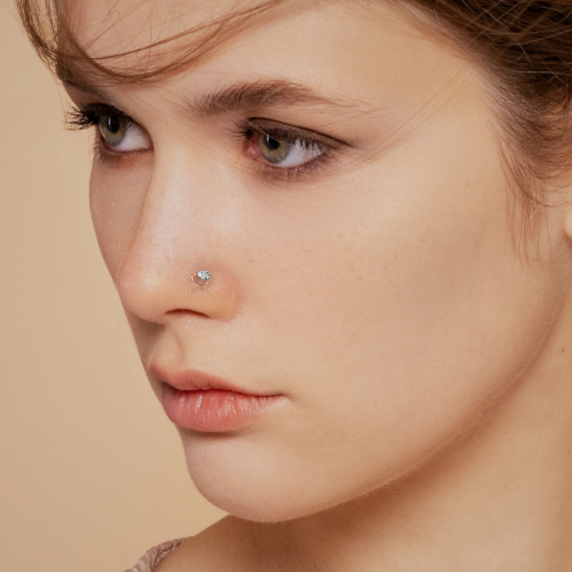 Mesmerizing Curve Gold and Diamond Nosepin