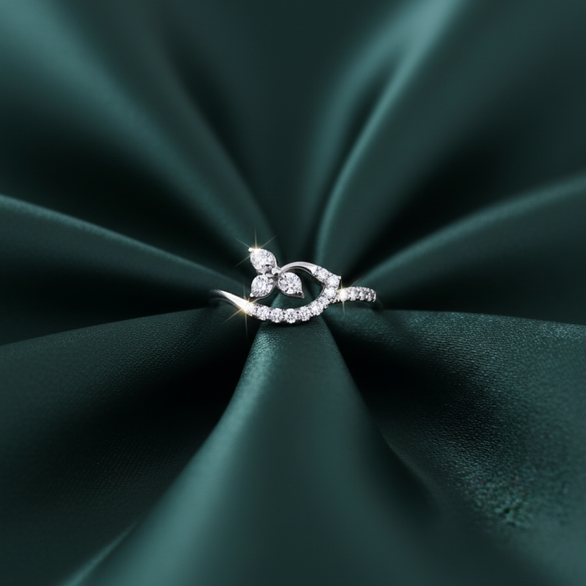 Full Bloom Gold and Diamond Ring